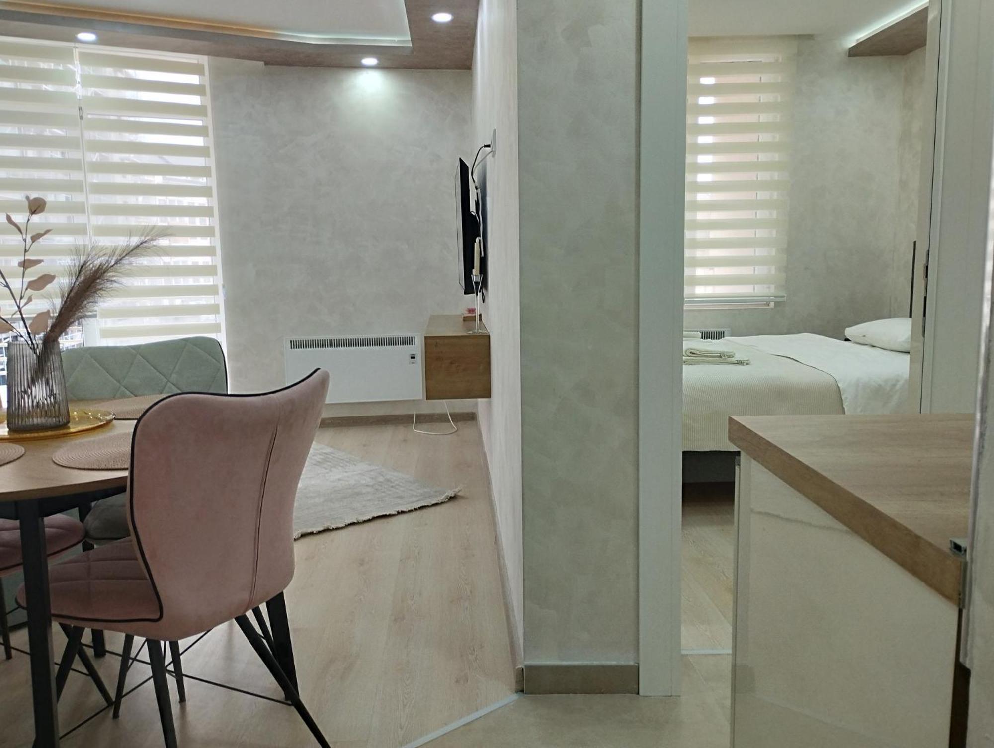 Vukadin Jovanke Jeftanovic 3 Apartament *